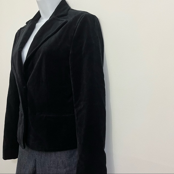 Black Velour Blazer Jacket by Express is NWT. Size 4 - Picture 6 of 12